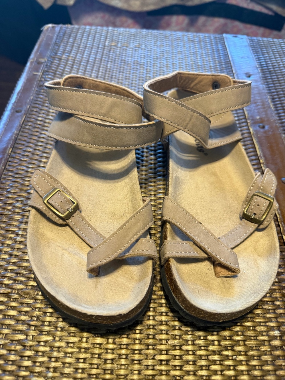 Outwoods Size 8 Sandals